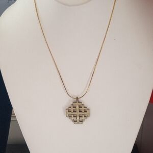 Goldtone Jerusalem Cross Pendant Herringbone Chain Necklace 17 In Vintage